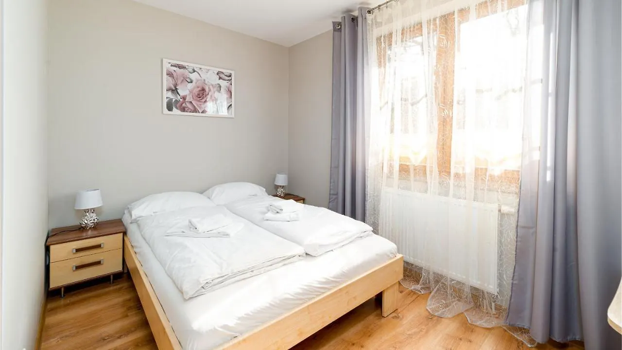 Apartamenty Sun & Snow Lesny Dom カルパッチ ポーランド