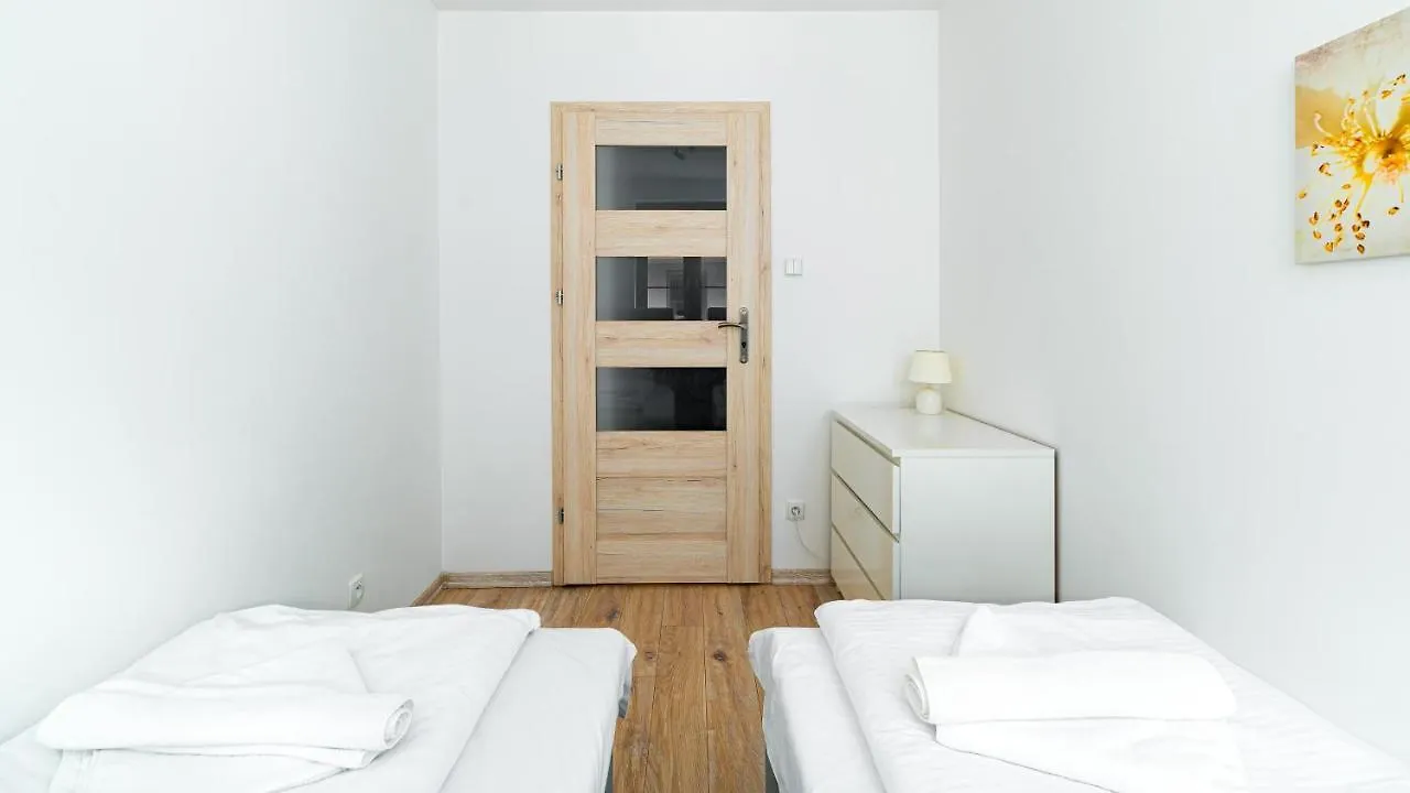 Apartamenty Sun & Snow Lesny Dom カルパッチ 0*,  ポーランド