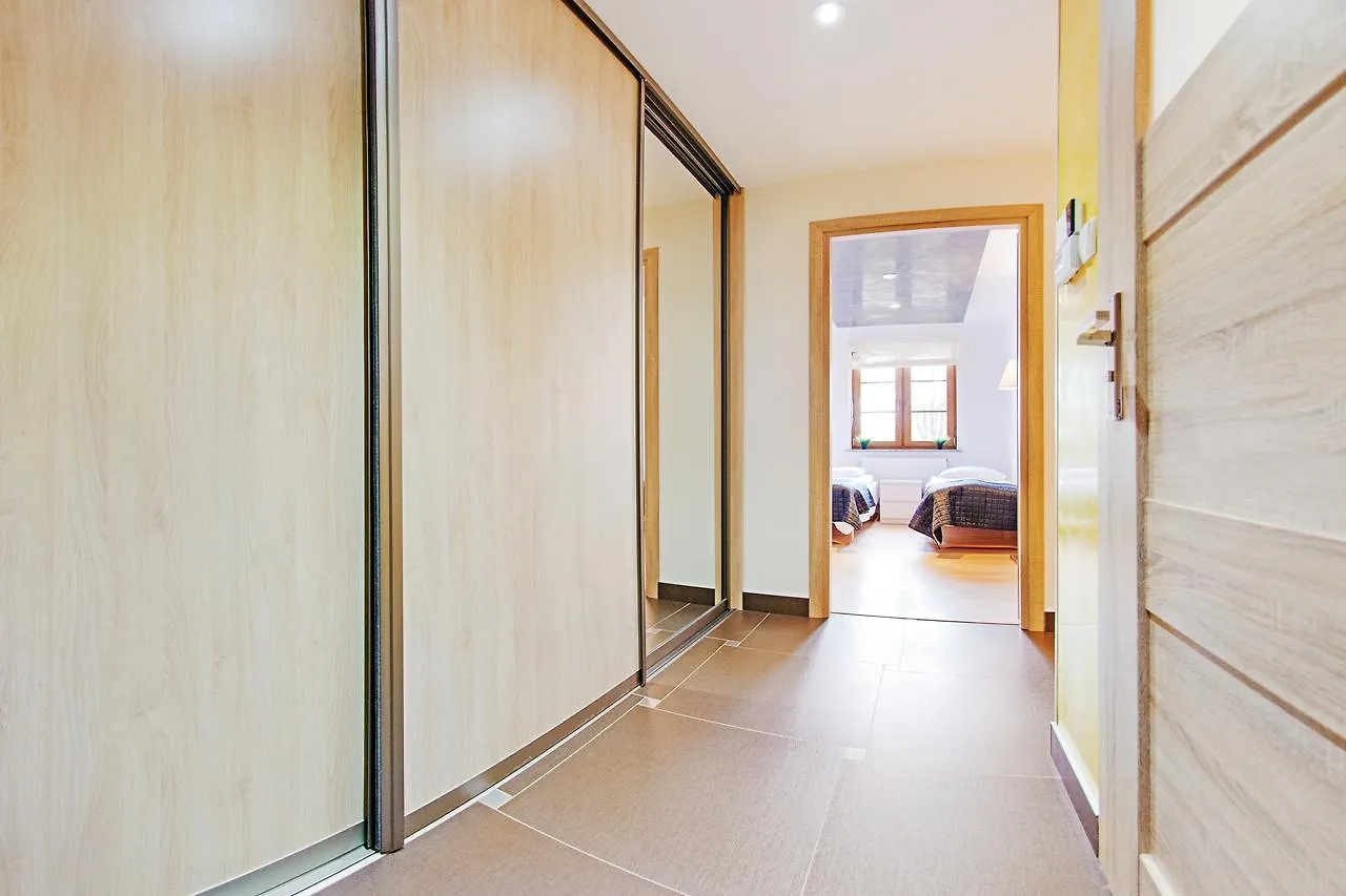 Apartamenty Sun & Snow Lesny Dom カルパッチ